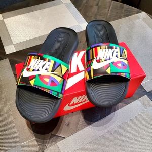 Nike Victori One Slide Print